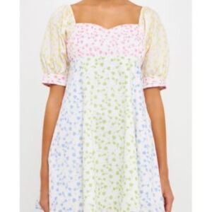 NWT English Factory
Women's Multi Floral Print Mini Dress-NN3